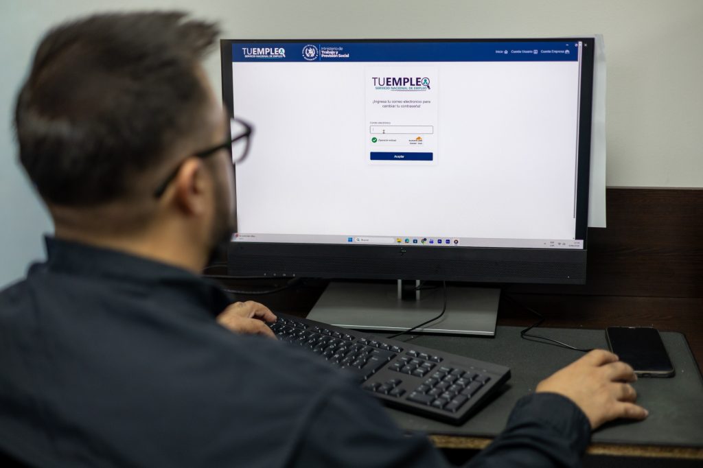 Mintrab pide actualizar contraseñas a usuarios de sus servicios electrónicos por medidas de ciberseguridad