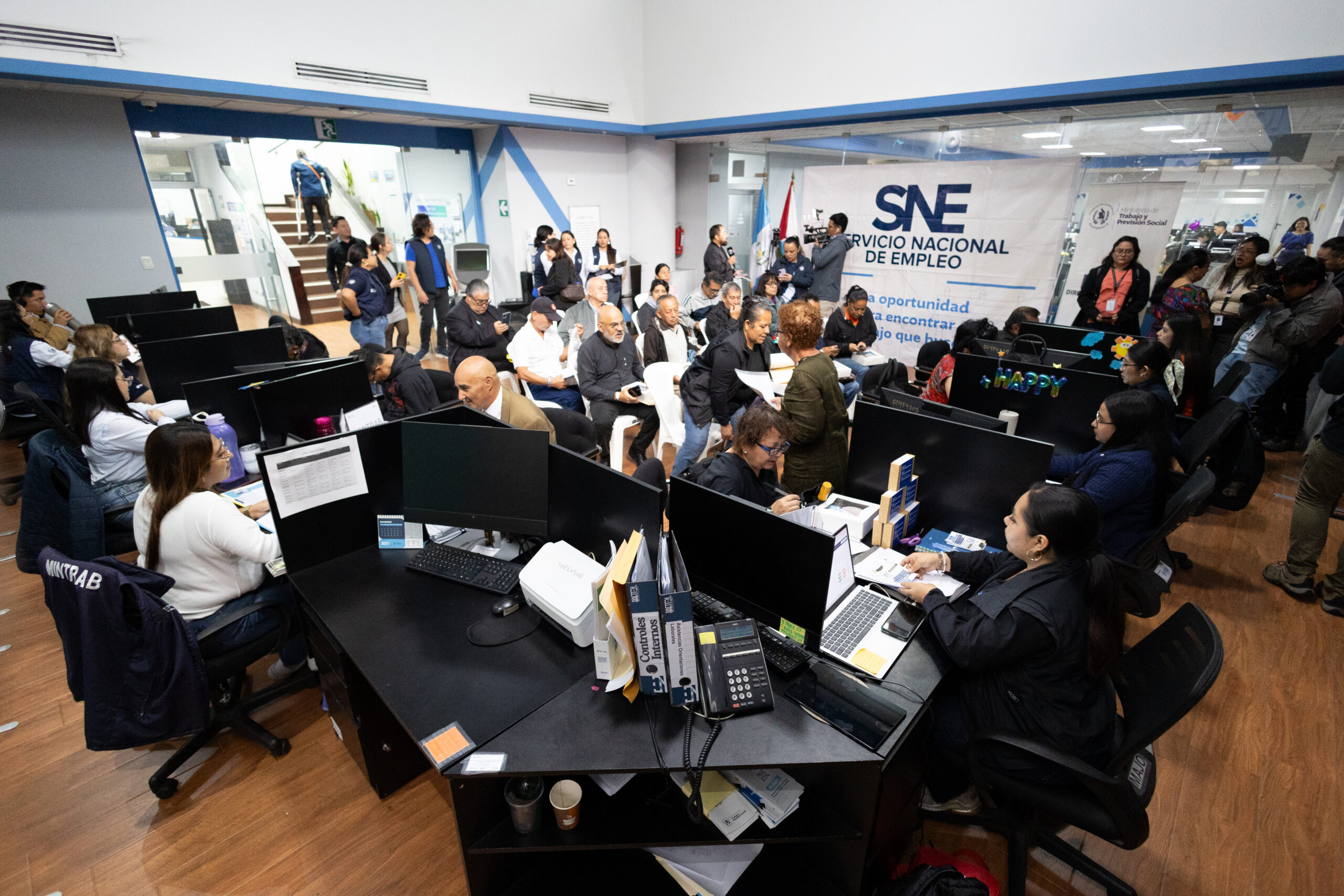 Mintrab realiza Feria de empleo para personas mayores