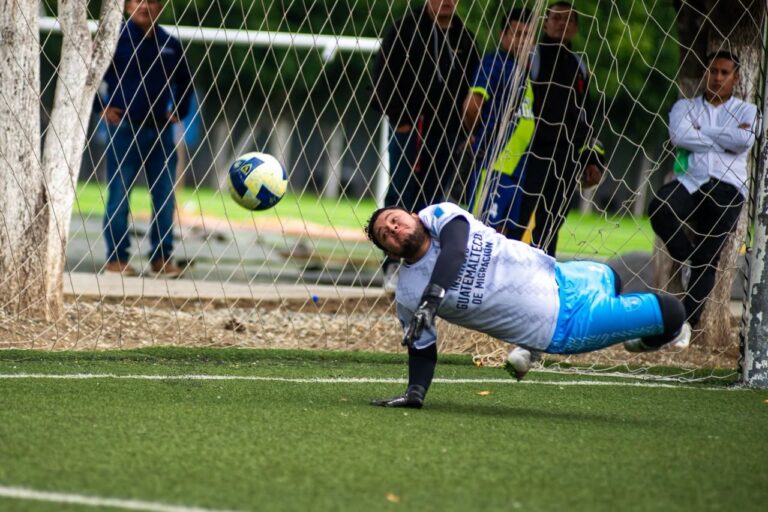 Vibrantes encuentros en Copa de Recreación del Trabajador del Estado
