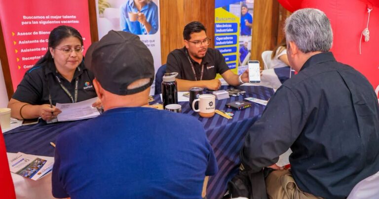 Feria de Empleo para Personas Mayores se realiza con éxito