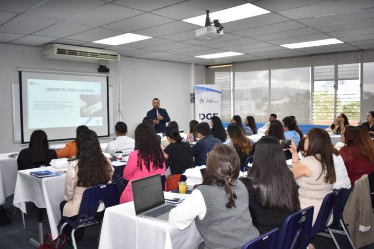 Diversos sectores económicos participan en Foro Empresarial