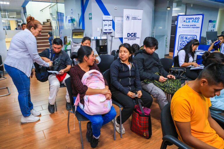Kiosco de Empleo promueve 73 oportunidades laborales