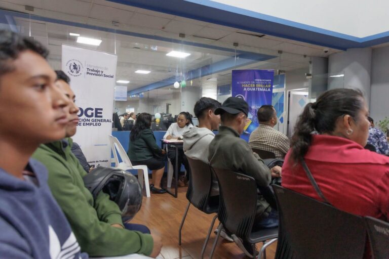 Se realiza Kiosco de Empleo en sede central del Mintrab