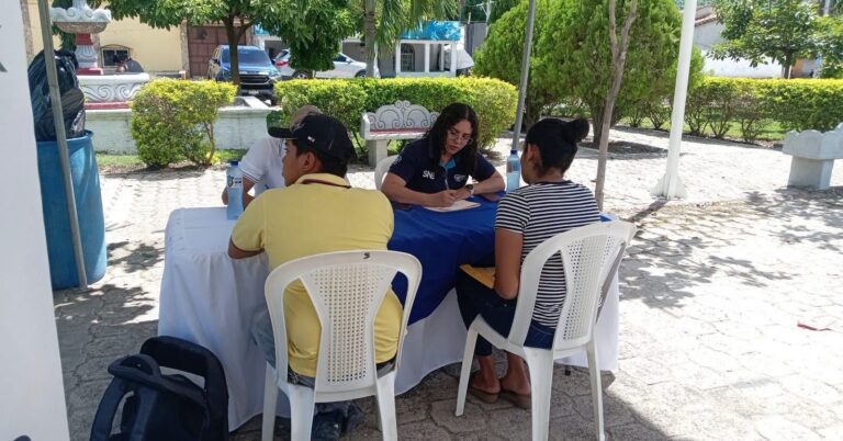 Se realiza kiosco de Empleo en Zacapa